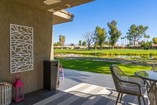 2910 Calle Loreto, Palm Springs, CA 92264