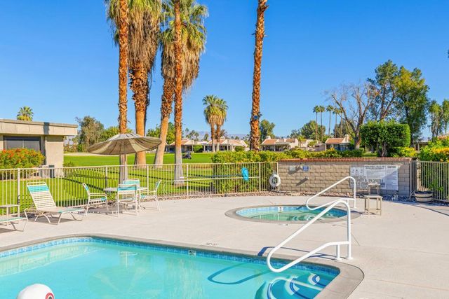 2910 Calle Loreto, Palm Springs, CA 92264