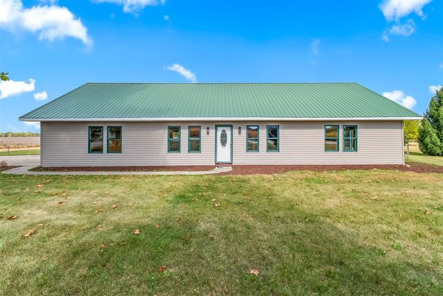 10149 Dennings Road, Jonesville, MI 49250