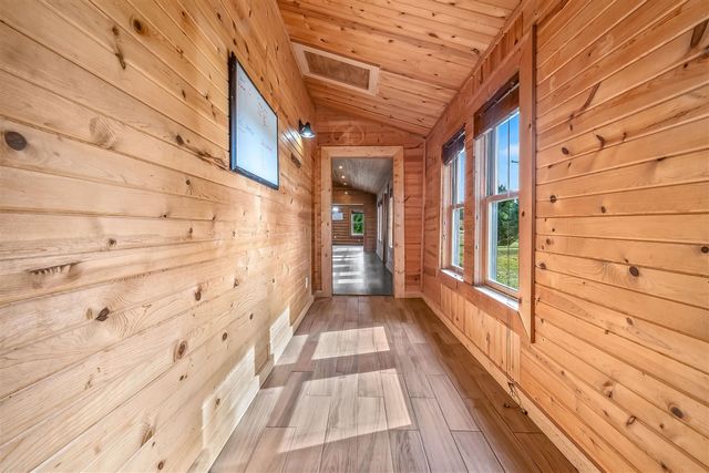 10149 Dennings Road, Jonesville, MI 49250