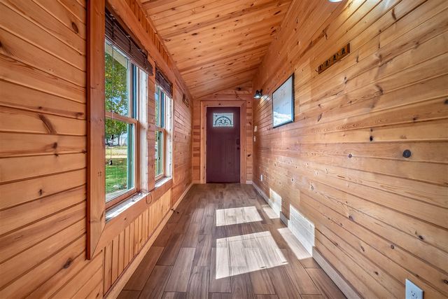 10149 Dennings Road, Jonesville, MI 49250