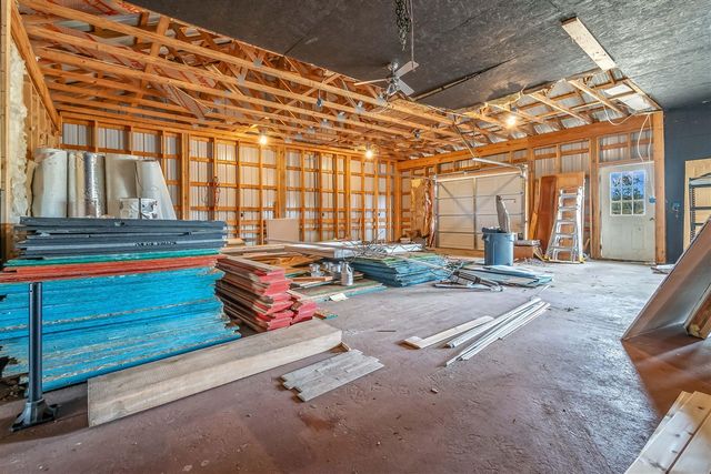 10149 Dennings Road, Jonesville, MI 49250