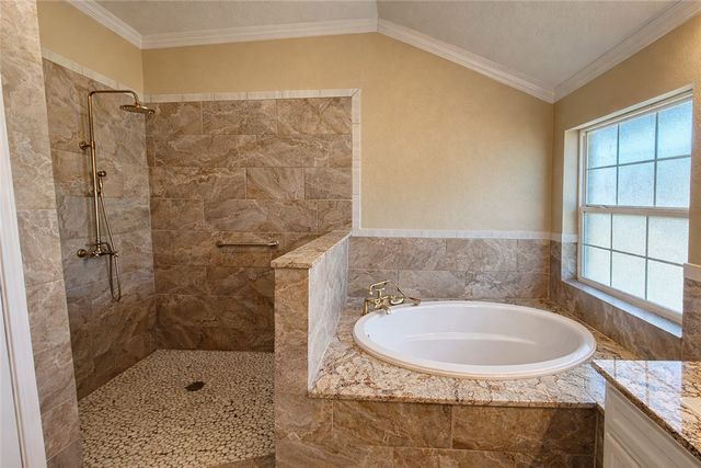 6 Arnold Palmer Lane, Hilltop Lakes, TX 77871