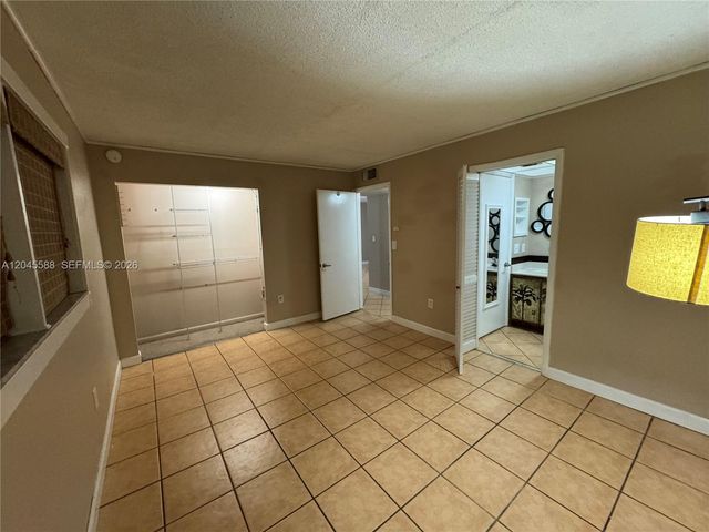 10865 SW 112th Avenue 105, Miami, FL 33176