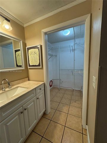 10865 SW 112th Avenue 105, Miami, FL 33176