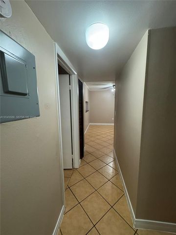 10865 SW 112th Avenue 105, Miami, FL 33176