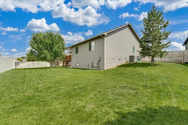 1269 N Forestview Ct, Wichita, KS 67235