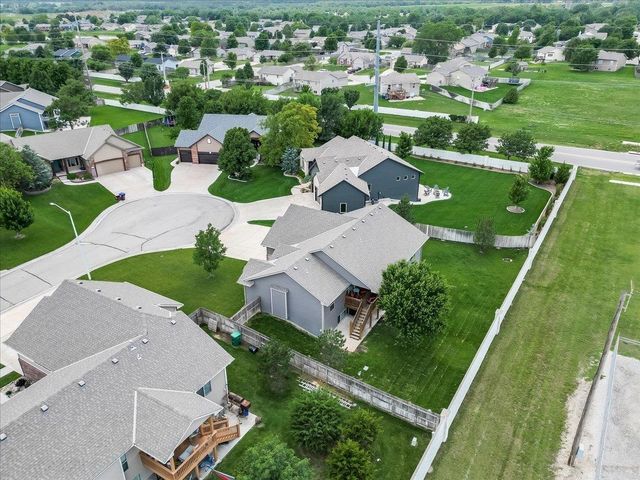 1269 N Forestview Ct, Wichita, KS 67235