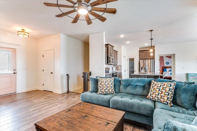 1269 N Forestview Ct, Wichita, KS 67235