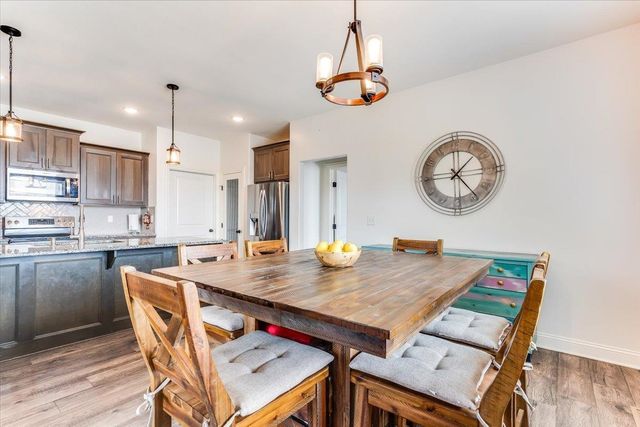 1269 N Forestview Ct, Wichita, KS 67235