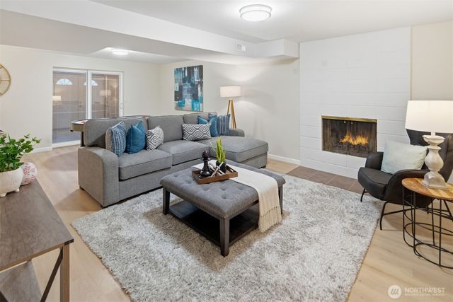 12664 NE 87th Street, Kirkland, WA 98033