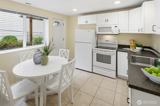 12664 NE 87th Street, Kirkland, WA 98033