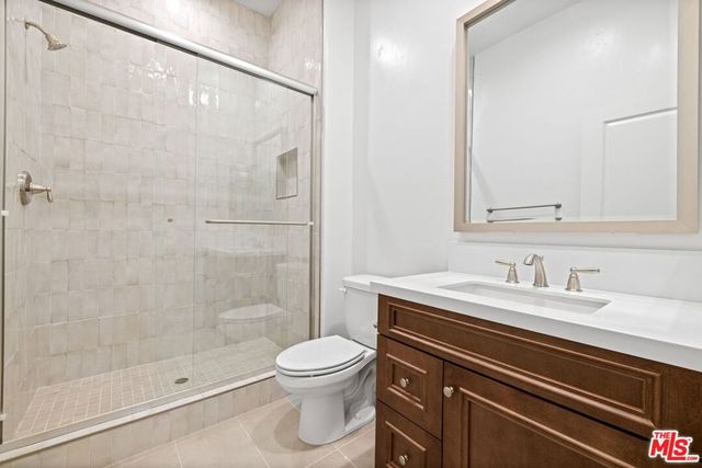 3604 Pathway Court, Bakersfield, CA 93311