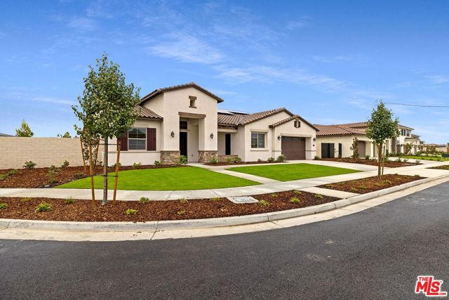 3604 Pathway Court, Bakersfield, CA 93311