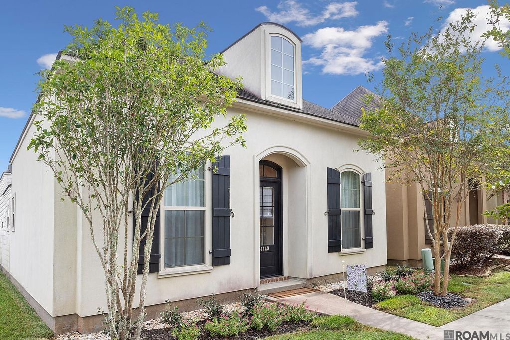 14449 Royal Villa Dr, Baton Rouge, LA 70810