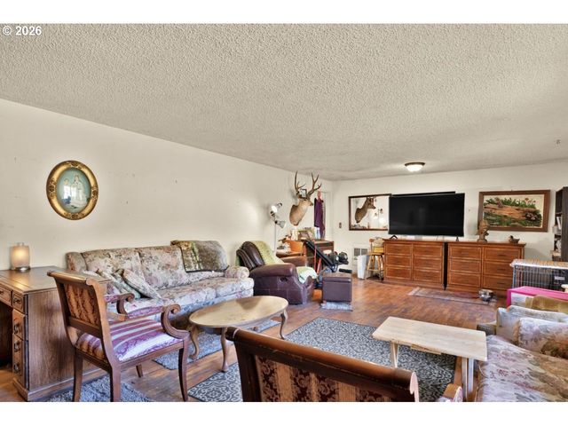 89009 CONDON CREEK Rd, Florence, OR 97439