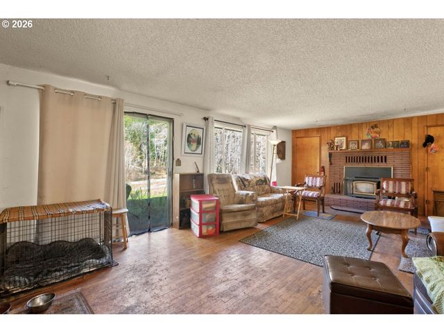 89009 CONDON CREEK Rd, Florence, OR 97439