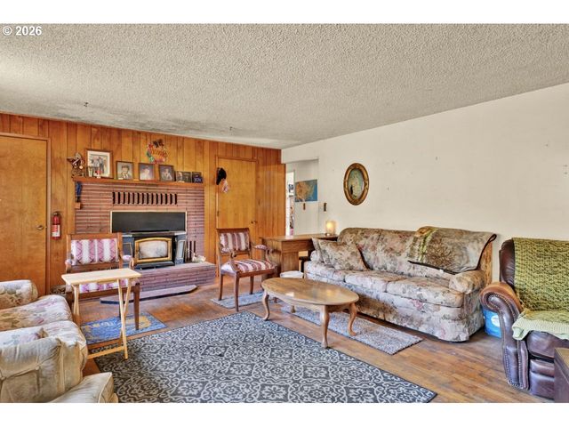 89009 CONDON CREEK Rd, Florence, OR 97439