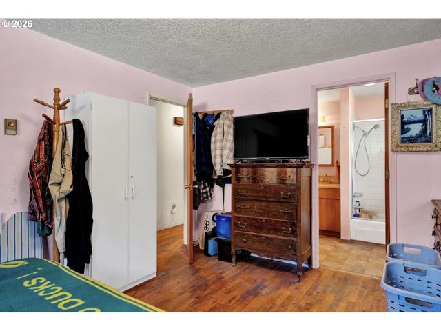 89009 CONDON CREEK Rd, Florence, OR 97439