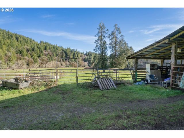 89009 CONDON CREEK Rd, Florence, OR 97439