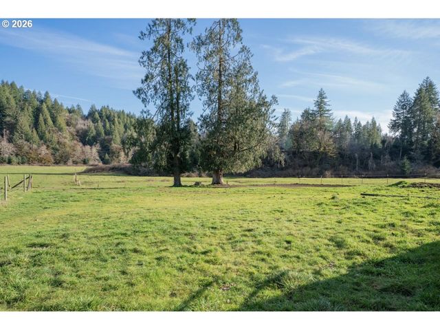 89009 CONDON CREEK Rd, Florence, OR 97439
