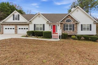 127 PRINCE ALBERT SW Court, Calhoun, GA 30701