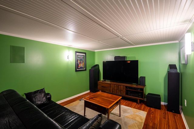 4014 S Logan COURT, Milwaukee, WI 53207