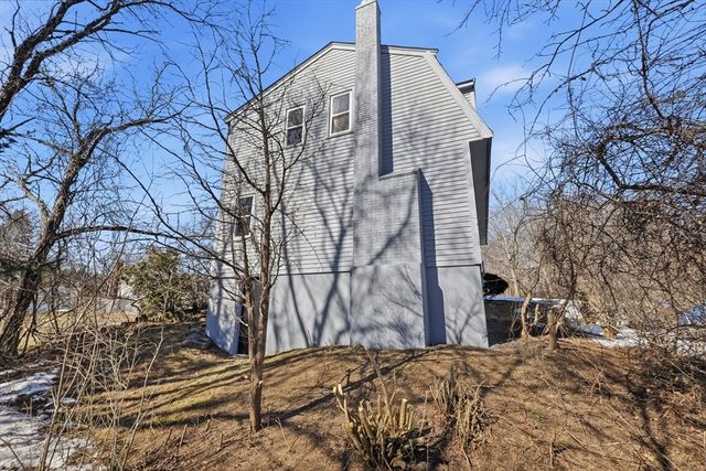 66 Newland Ave, Bellingham, MA 02019