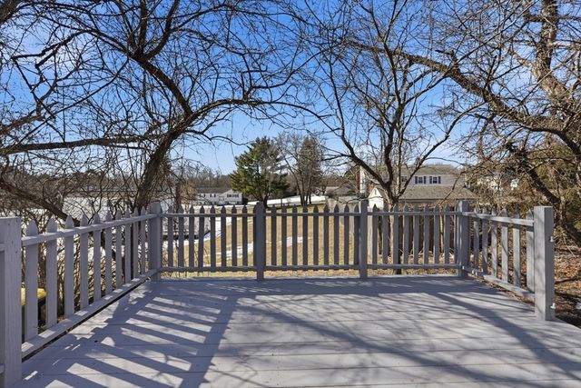 66 Newland Ave, Bellingham, MA 02019