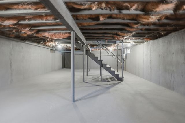 66 Newland Ave, Bellingham, MA 02019