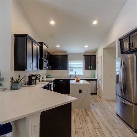 4638 Clarke ST, North Port, FL 34286