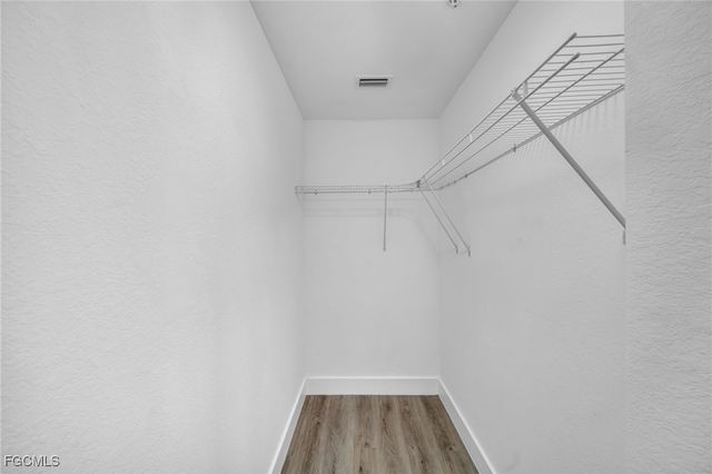 275 SW 4th ST 120, Cape Coral, FL 33991