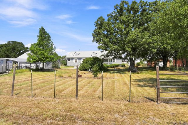 5177 Timarron Drive, Scurry, TX 75158