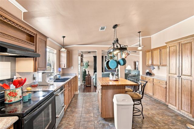 5177 Timarron Drive, Scurry, TX 75158