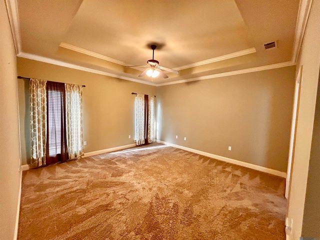 10073 Chanel Dr, Denham Springs, LA 70706
