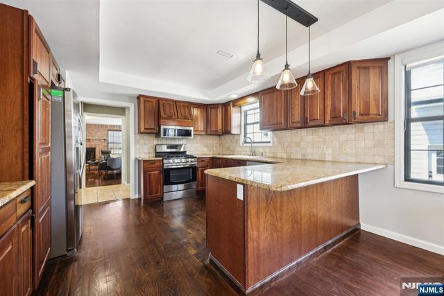94 Westervelt Place, Cresskill, NJ 07626