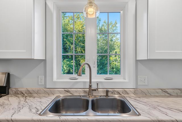 40 Thatcher Way, Barrington, NH 03825