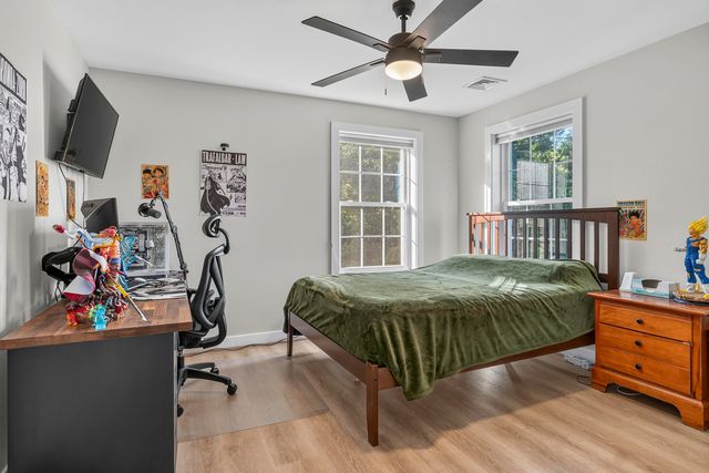 40 Thatcher Way, Barrington, NH 03825