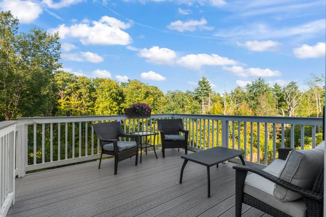 40 Thatcher Way, Barrington, NH 03825