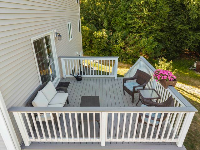 40 Thatcher Way, Barrington, NH 03825
