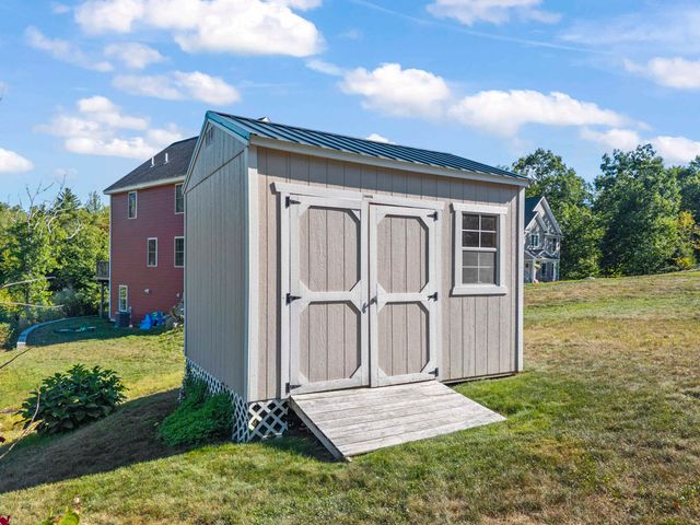40 Thatcher Way, Barrington, NH 03825