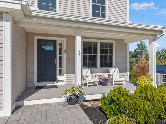 40 Thatcher Way, Barrington, NH 03825