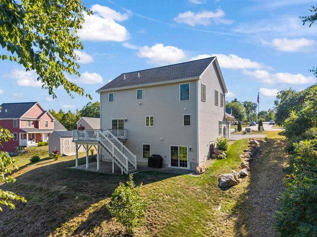 40 Thatcher Way, Barrington, NH 03825