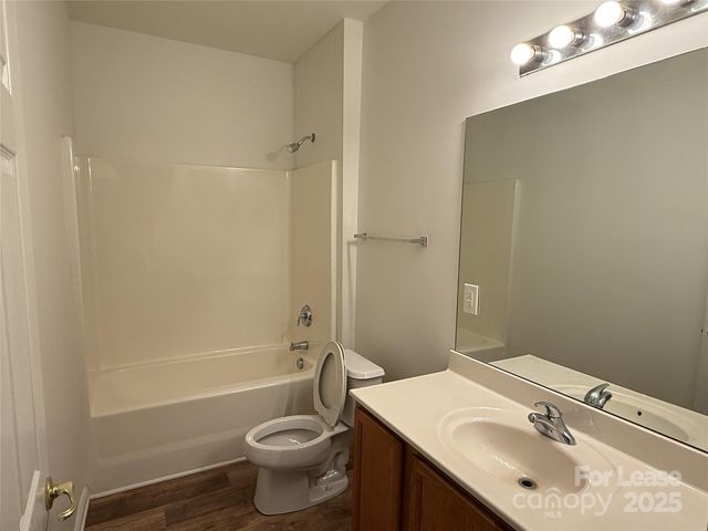 7041 Somerset Springs Drive, Charlotte, NC 28262