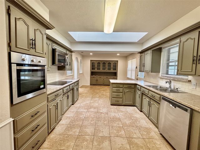 8635 Bacardi Drive, Dallas, TX 75238