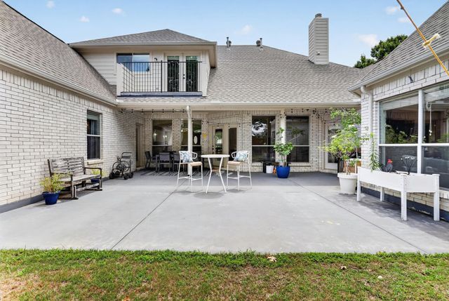 5609 Lavon Drive, Flower Mound, TX 75028