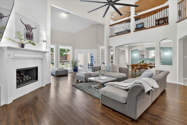 5609 Lavon Drive, Flower Mound, TX 75028