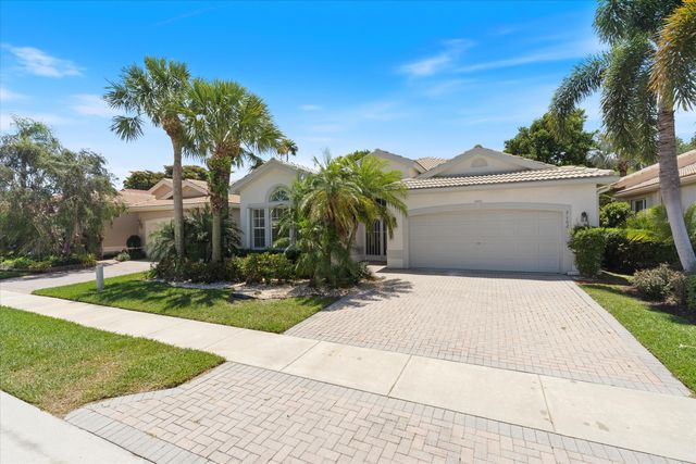 7102 Prado Lake Drive, Delray Beach, FL 33446