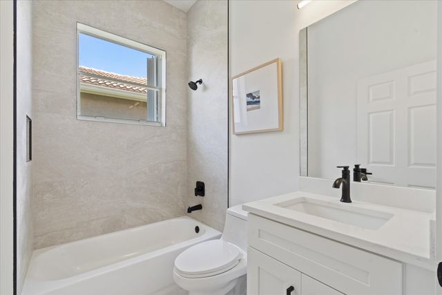 7102 Prado Lake Drive, Delray Beach, FL 33446