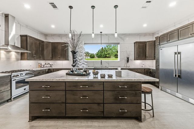 80 Ellisor Road, Huntsville, TX 77320